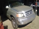 2004 TOYOTA HIGHLANDER, SILVER, LIMITED MODEL, 3.3L, AWD.   Z26449
